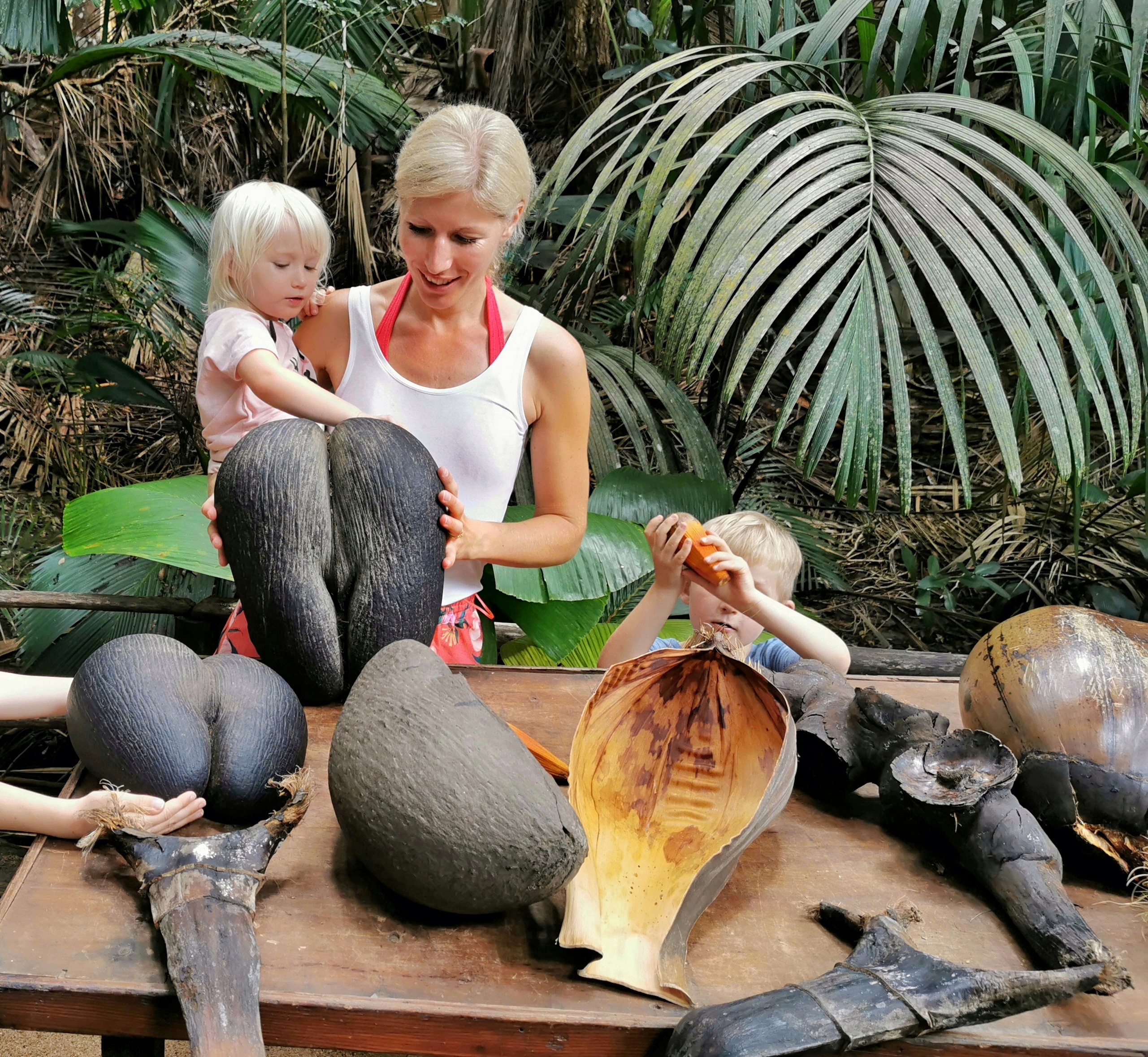 Praslin Nature reserve with kids